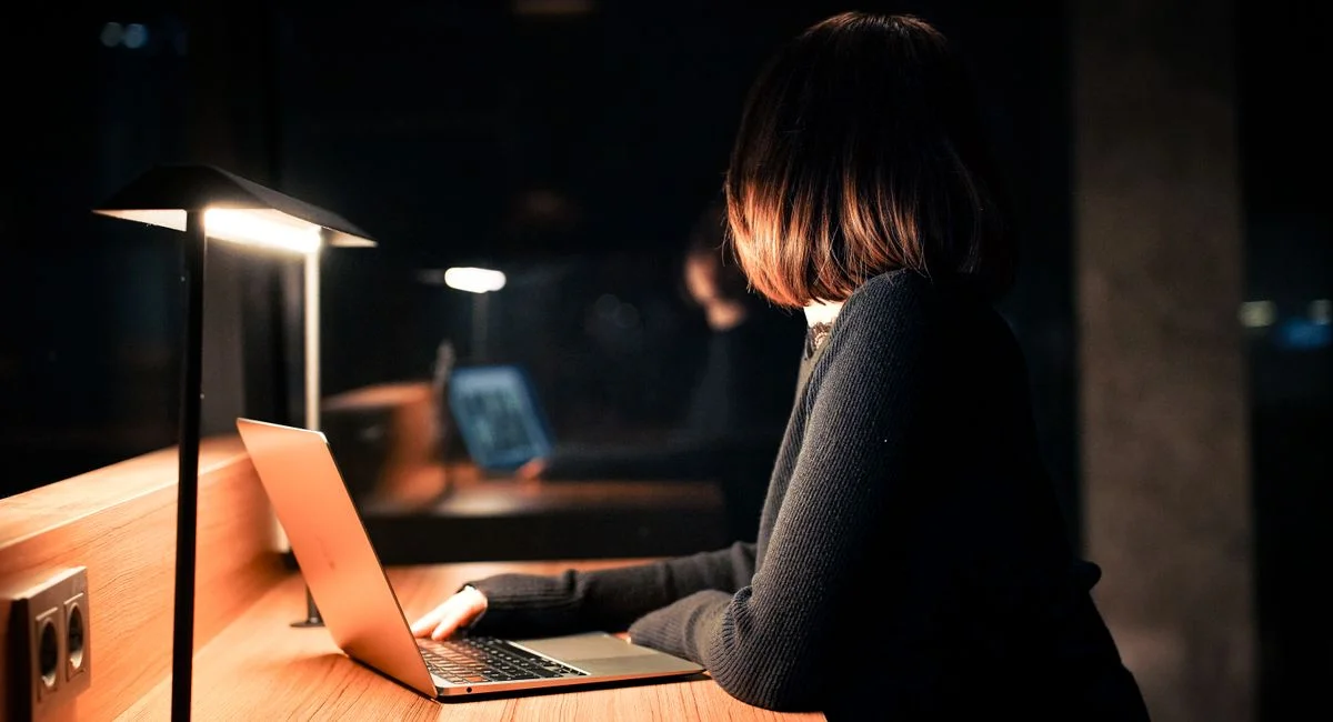 Avis sur jennifer larcher, rédactrice web SEO freelance depuis 2011
